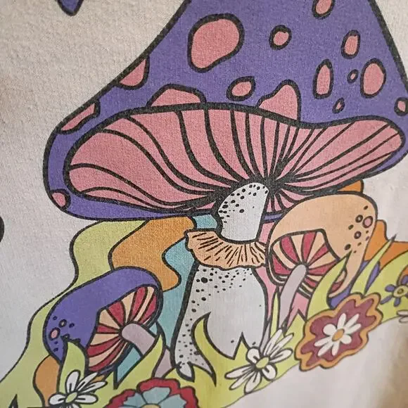 Bowery Supply Co. Mens M Mushroom Graphic Cream Crewneck Sweatshirt Fungi - Picture 5 of 9